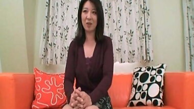 Uncensored Japanese Porn MILF Naho Tijiri has her hairy