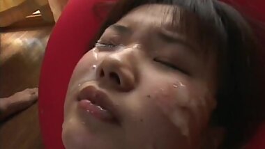 Asian chick swallows tasty sperm