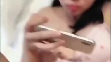 FUCKING GIRLFRIEND WHILE PLAYING MOBILE LEGENDS