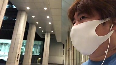 A man who calls out on video because he is free during the holiday season.