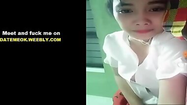 A pretty girl masturbate so hard in bet