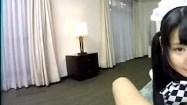 ZENRA VR Japanese AV star Azuki maid handjob fantasy