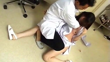 Japanese AV Model nurse is fucked oral and in cooter by doct