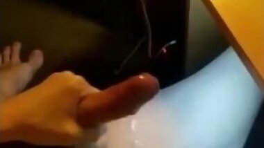 Jerking off in front of the computer