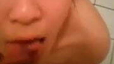 Japanese girlfriend blowjob