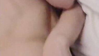 Sex with slender beauties met in dating?6