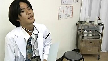 Sayuri Kawashima gets fucked by horny doctor