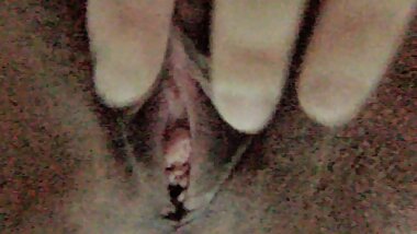 ж∞ідЄ≠гБІгВѓгГ™гГИгГ™гВєгВТж∞іеЬІи≤ђгВБ(вАїзФїи≥™жВ™гБДгБІгБЩ)