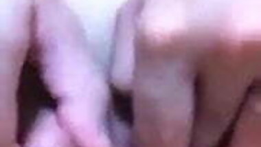 A Japanese chubby girl has big clit