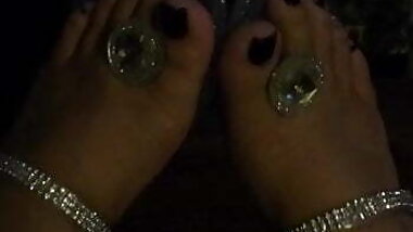 YUMYUMYUMMY IN SEXY SANDALS