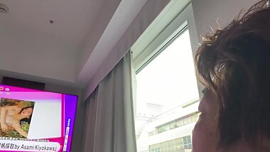 A man who takes the morning sun to get in shape.