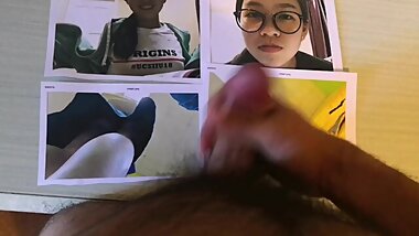 Fapping on a fan's friend on request