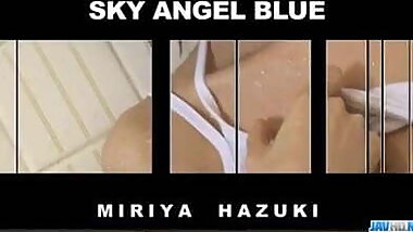 Miriya Hazuki amazes with her soft Asian lips