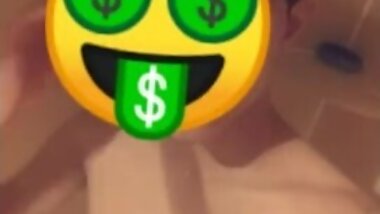 Japanese amateur records himself for curious straight friend