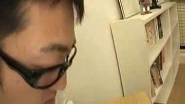 Suzuki Chao Asian babe gets hairy pussy pounded while giving