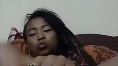 Made myself squirt with a dildo