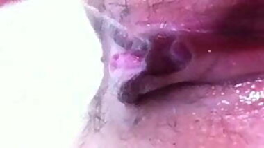 Fingering the pink thing