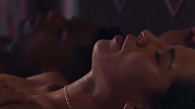 Julia Yamaguchi - ''Sintonia'' s1e02