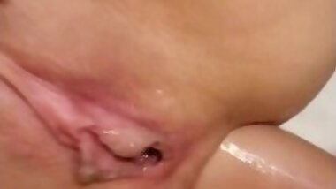 Petite Japanese amateur 148cm†in stockings squirts during anal sex