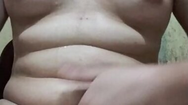 Quick Play in the Bathroom. My Wet Body and Pussy