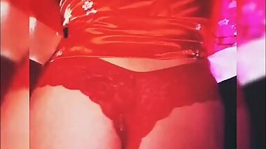 horny 18 year old japanese girl wanting to play