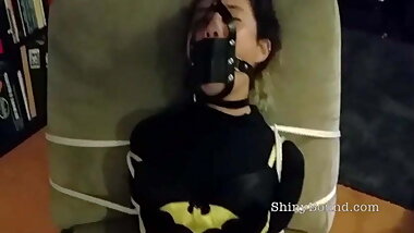 Rei.. Superheroine Caught