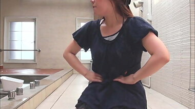 Compilation of hot Japanese girls farting